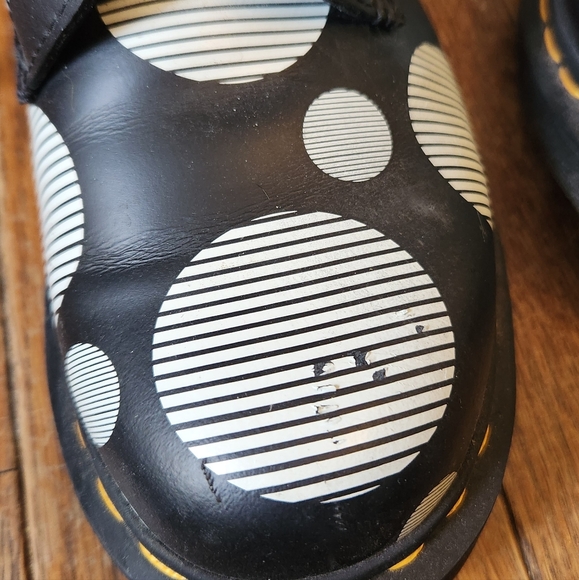 Almost new Doc Martens unusual 1460 black and white polka dot 8 eye boots - Picture 10 of 10